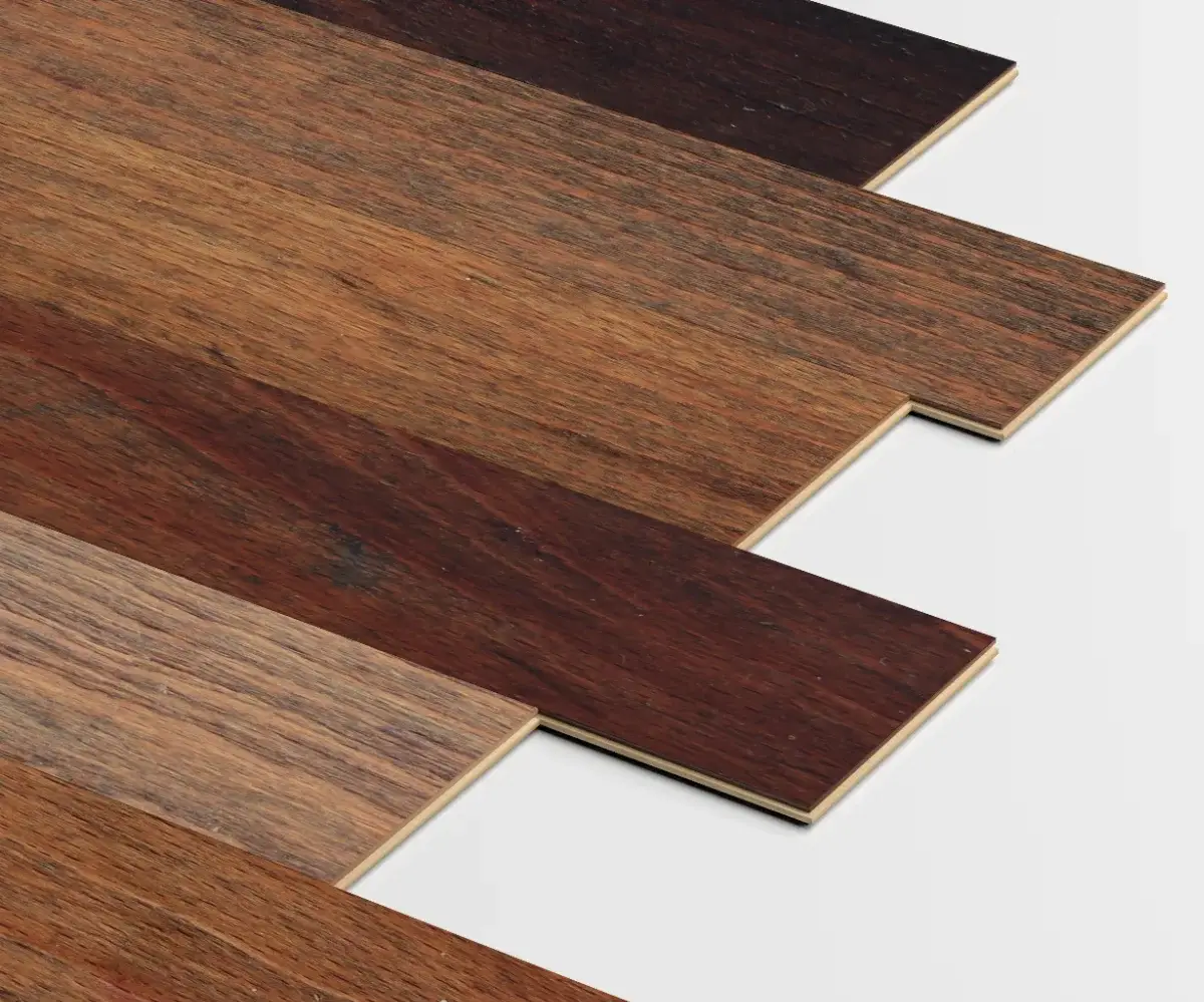 Different colors of hardwood flooring in a random length layout